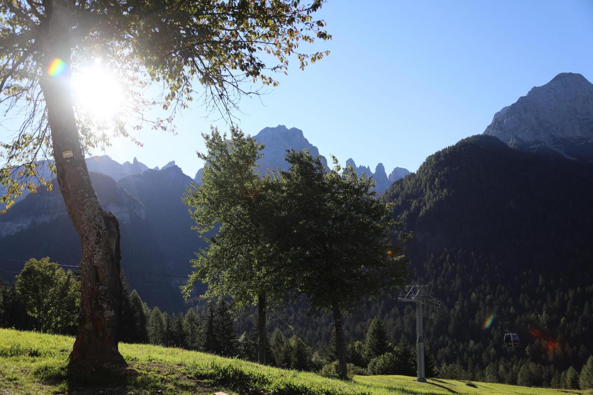 Villa Alpina Campiglio มาดอนนาดีกัมปิโญ ภายนอก รูปภาพ