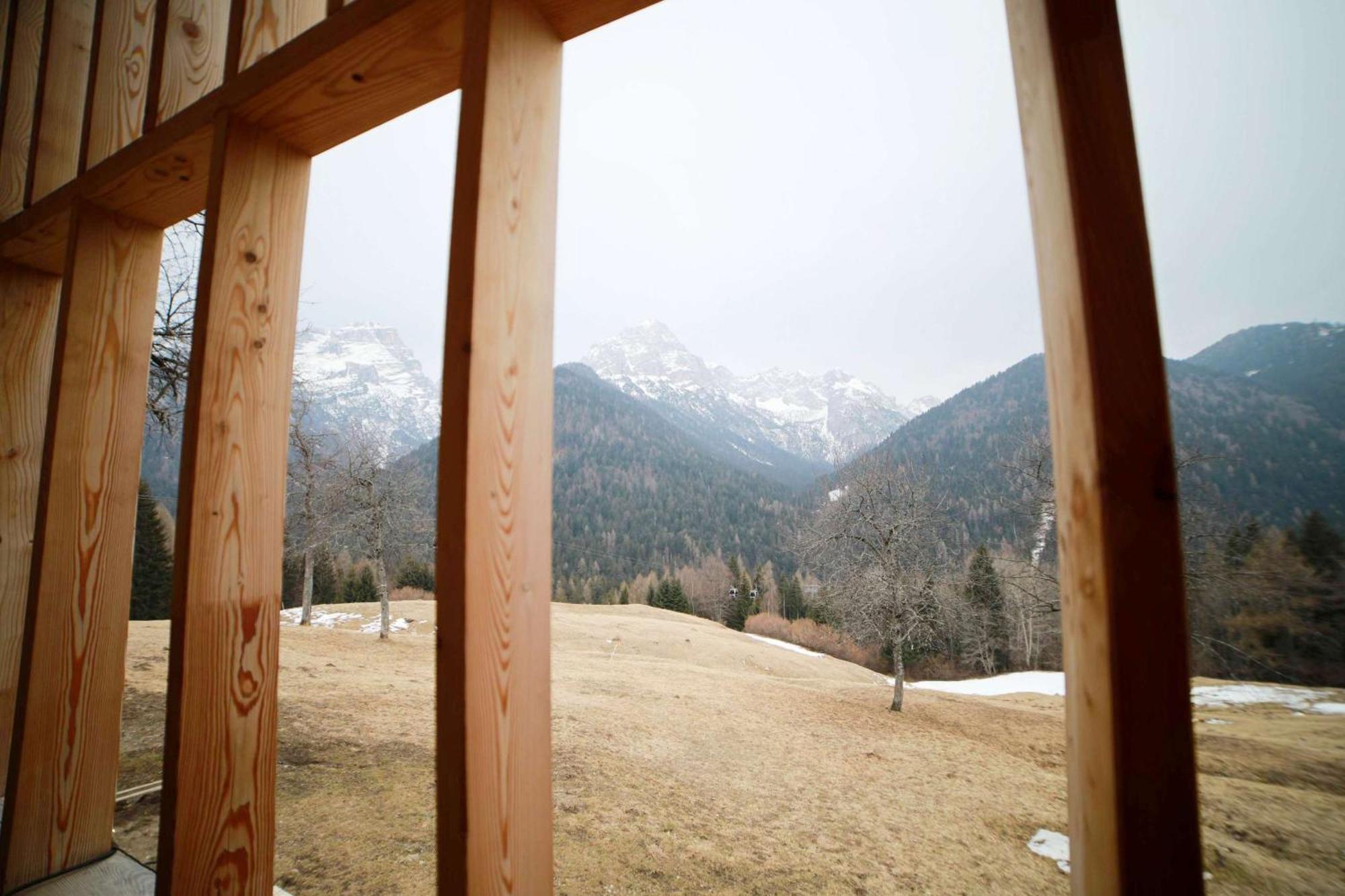 Villa Alpina Campiglio มาดอนนาดีกัมปิโญ ภายนอก รูปภาพ