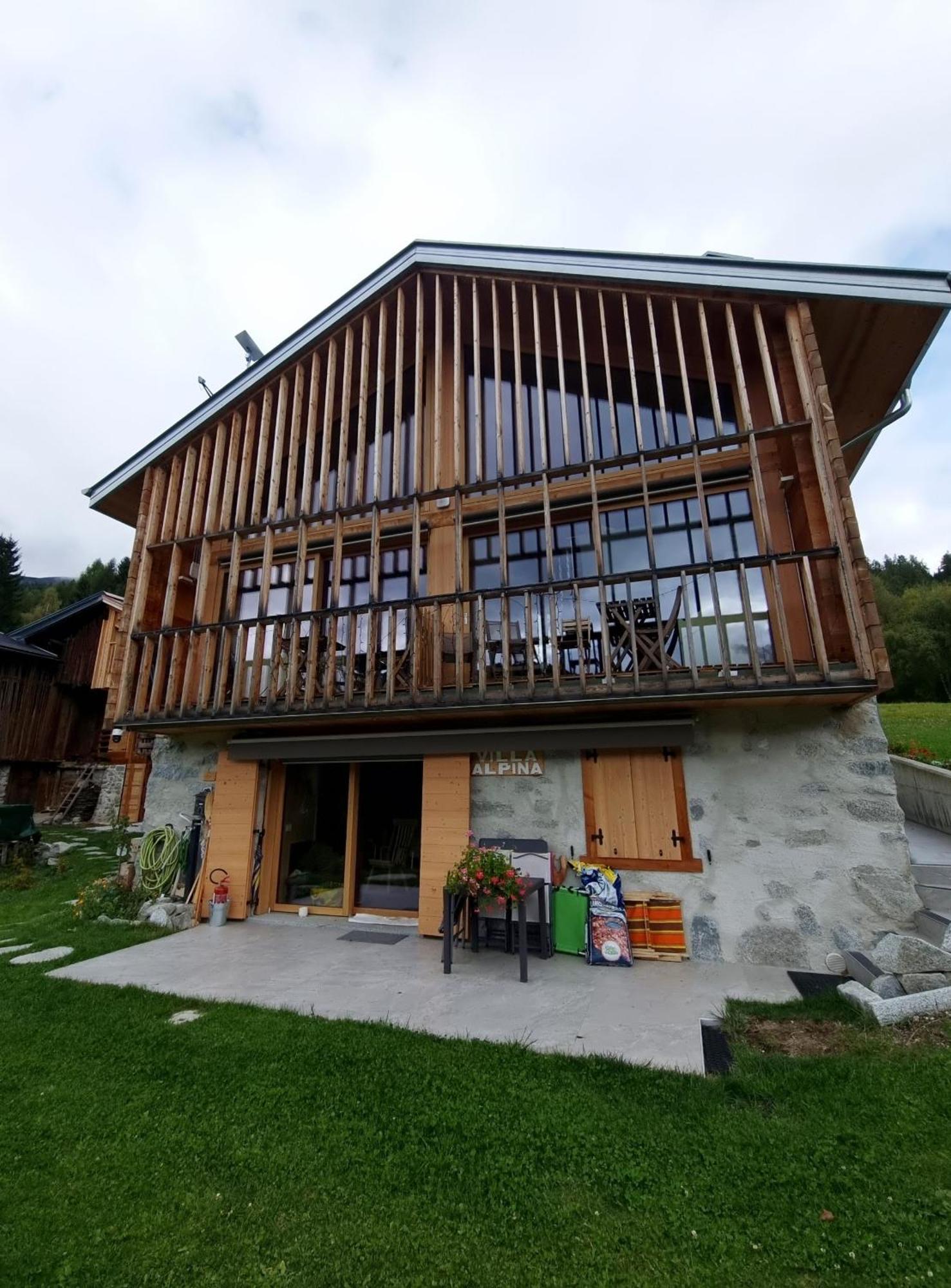 Villa Alpina Campiglio มาดอนนาดีกัมปิโญ ภายนอก รูปภาพ